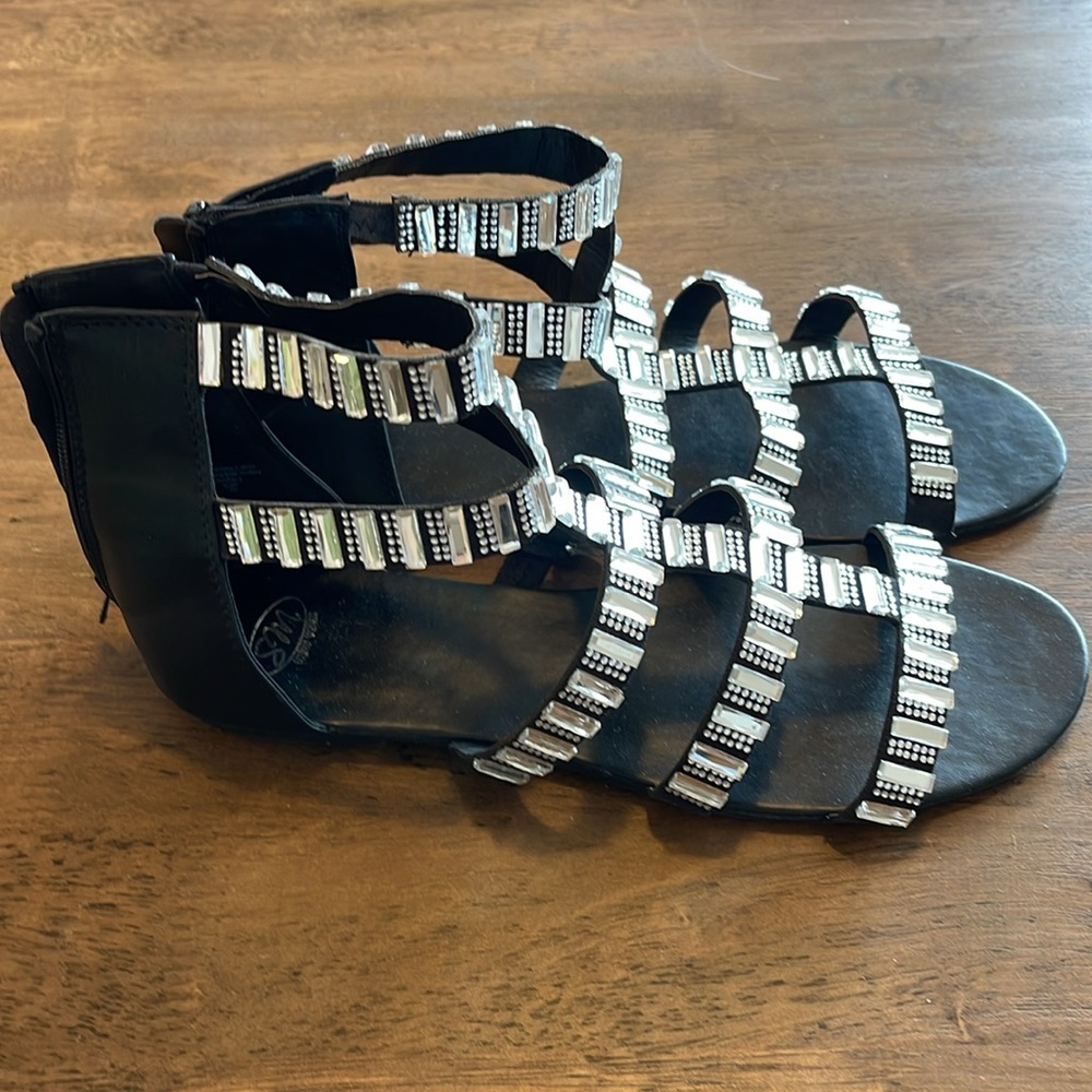 NWT. Rugged Outback. Size 8.5 - Picture 2 of 5